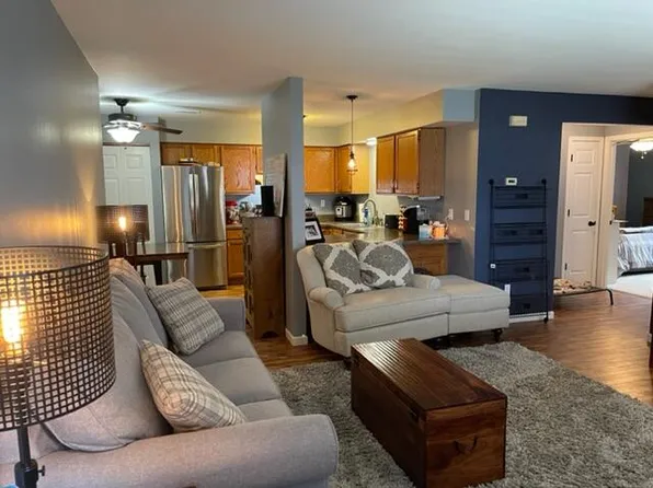 1828 Division St APT 3, East Troy, WI 53120