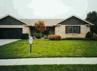 3885 Eisenhower Dr, Northwood, OH 43619