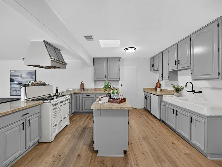 333 Madrone St — Photo 4
