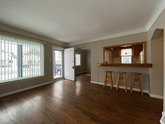 2nd image of 15611 Leona Dr