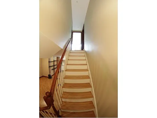 Sold by Ben Bay Realty Co. of Bay Ridge | media 6