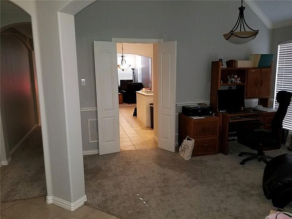 2nd image of 8614 Elm Valley Dr