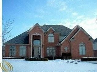 48240 Binghampton Ct, Northville, MI 48168