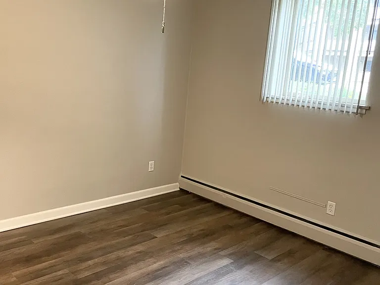 Highland Terrace — Photo 11