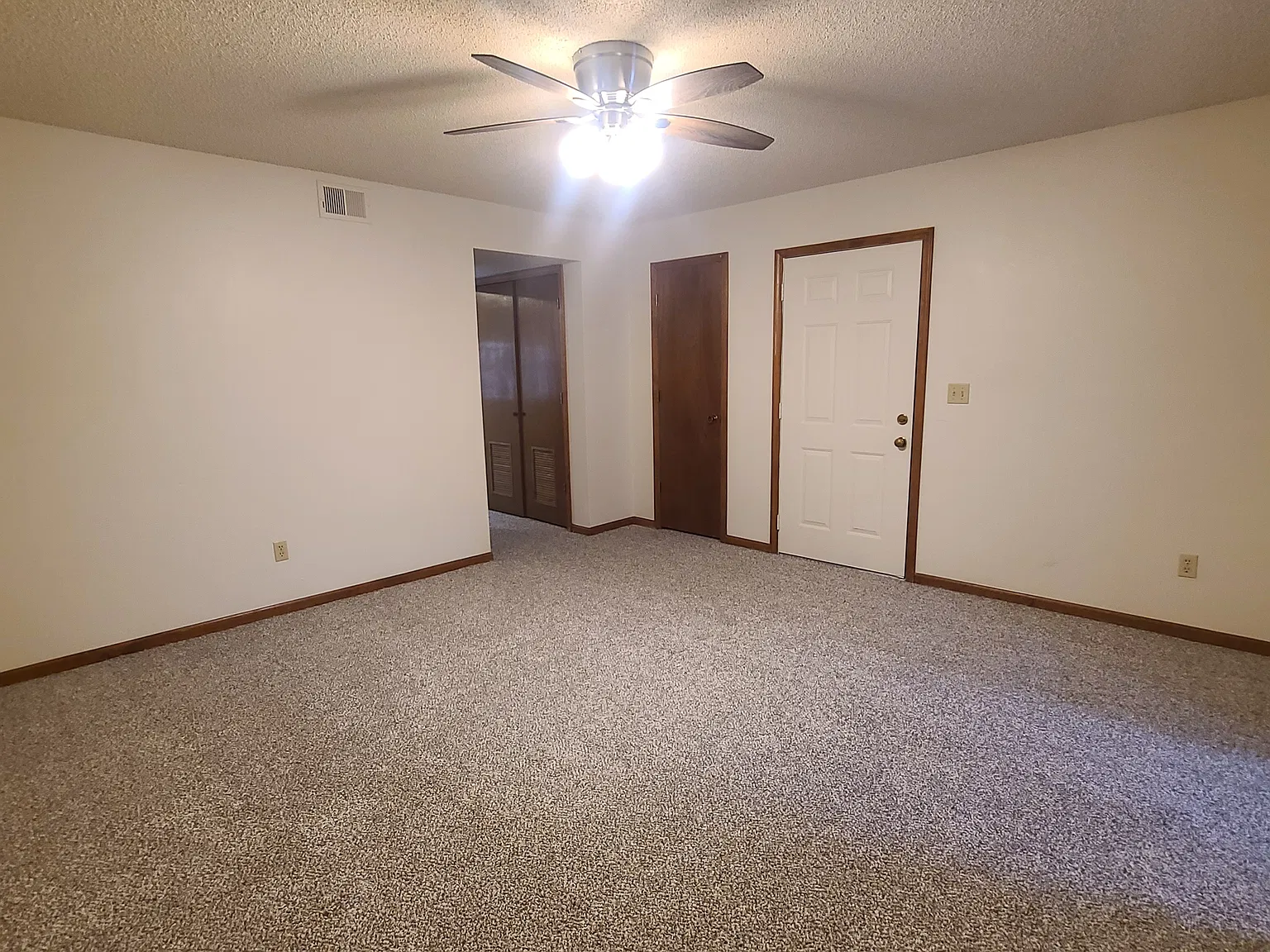 1 bed, 800 sqft, $840 — Photo 4