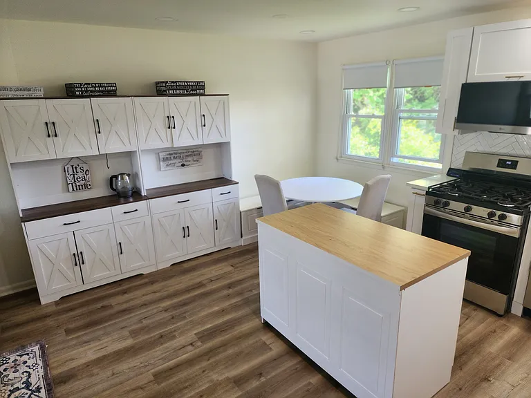 1318 Kenwood Rd — Photo 10