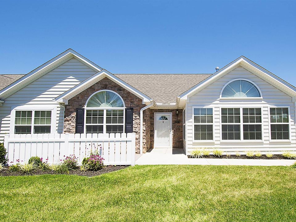 1st image of 230 Revolution Cir