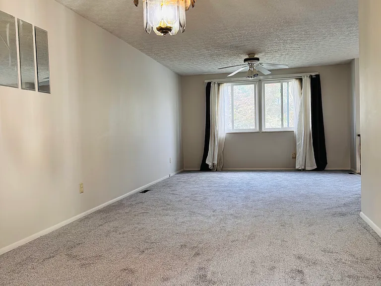 8709 Scarsdale Blvd — Photo 18