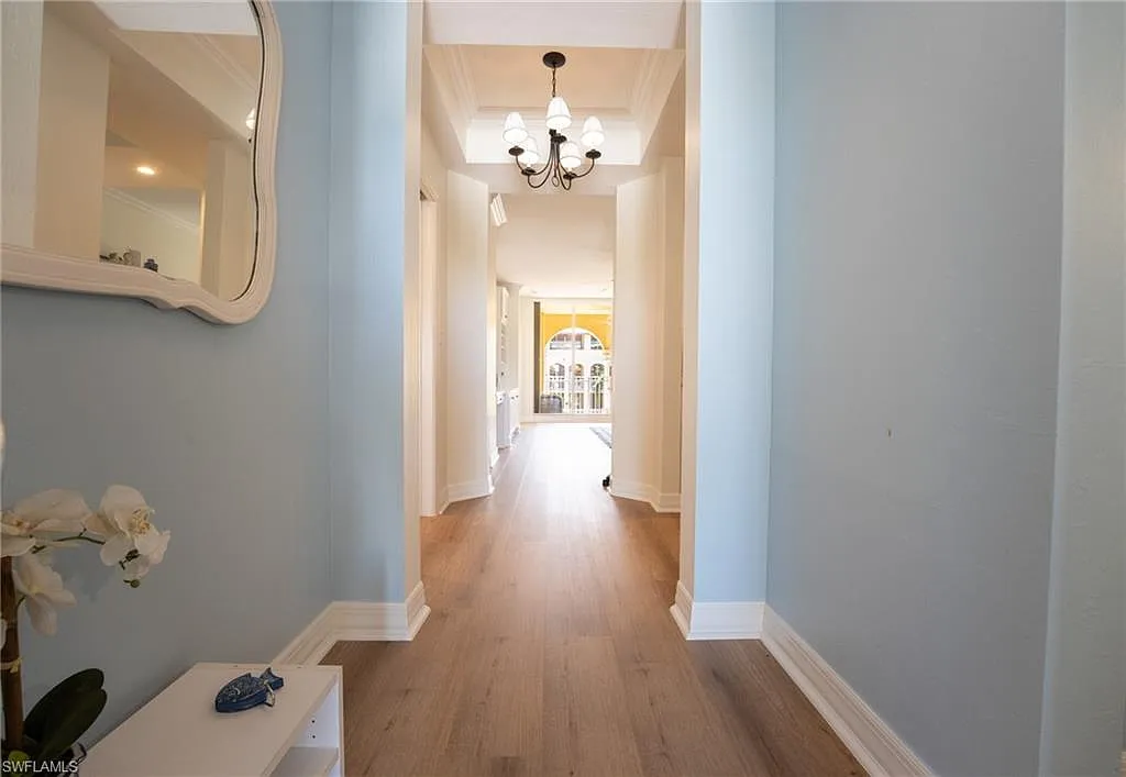 2 bed, 2.0 bath, 1344 sqft, $10,000 — Photo 4