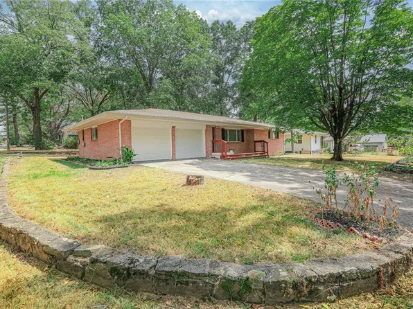 411 Kate Smith St, Prairie Grove, AR 72753