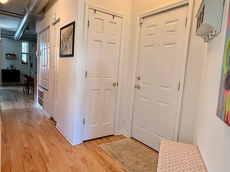 1023 W Balmoral Ave #3A — Photo 8