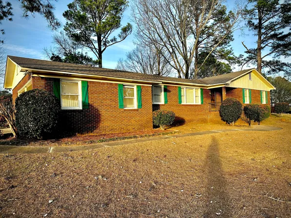 902 35th St, Haleyville, AL 35565