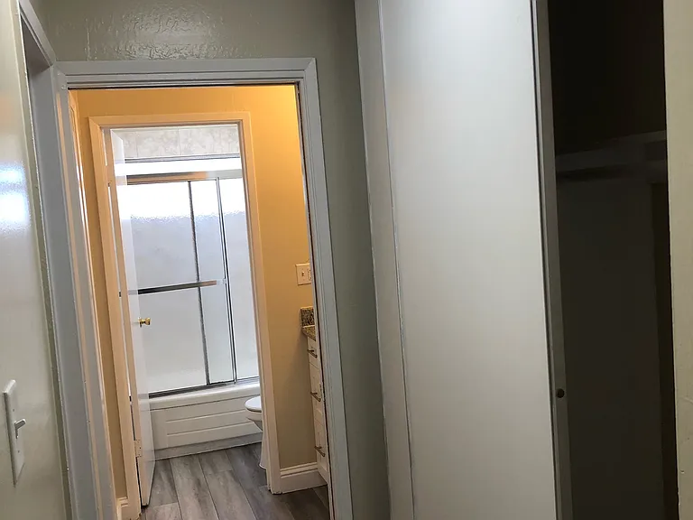 2515 Benvenue Avenue — Photo 20
