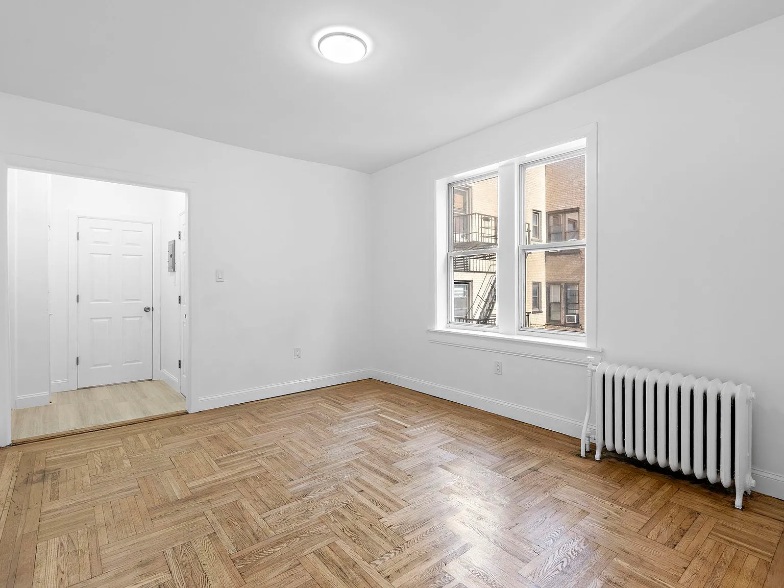 1 bed, 1.0 bath, 725 sqft, $1,600 — Photo 4