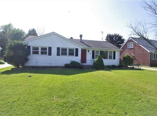 58 Errington Ter, Orchard Park, NY 14127