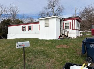 108 Lukovich Dr, Jeannette, PA 15644