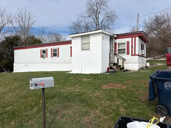 108 Lukovich Dr, Jeannette, PA 15644