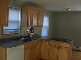 93 Shadow Ln #B, West Hartford, CT 06110