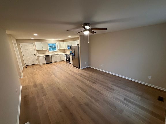 3rd image of 515 Maryland Ave