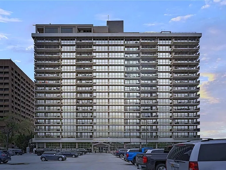 600 E Admiral Blvd #1003 — Photo 40