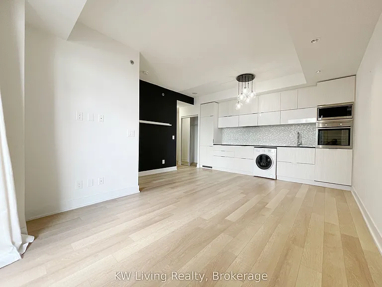 318 Richmond St W #2504 — Photo 8