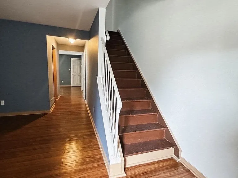 465 Barrister Pl — Photo 4