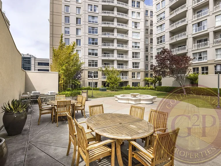 140 S Van Ness Ave #429 — Photo 30
