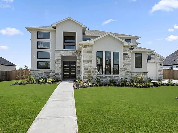 Marlyn B exterior