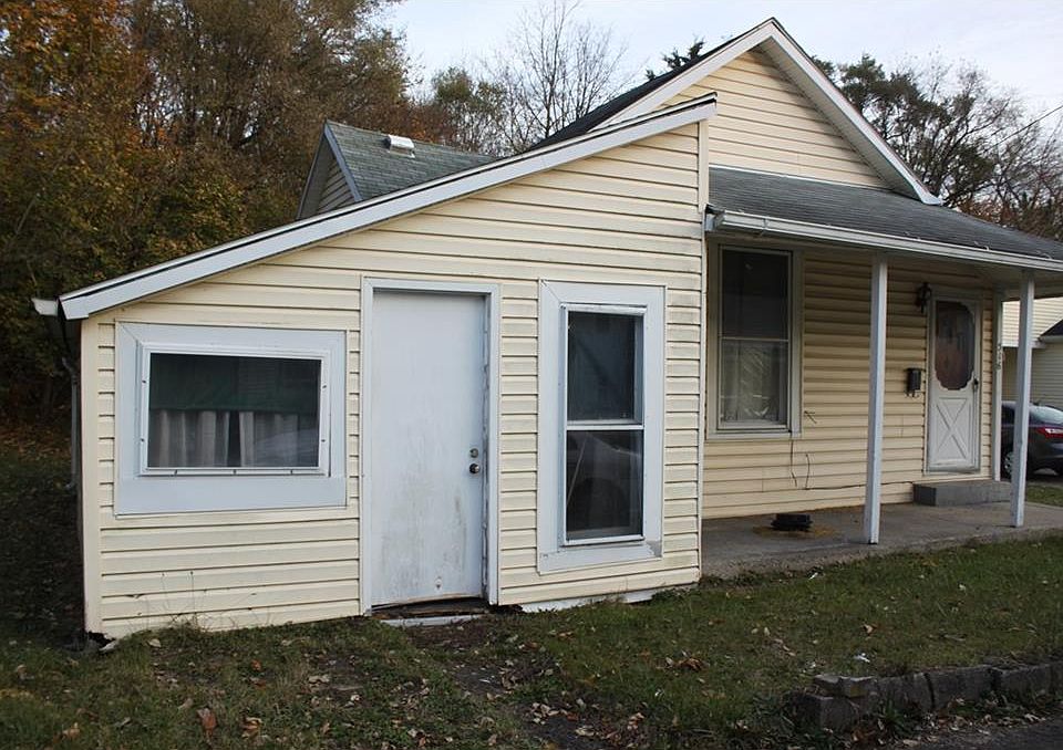 2nd image of 516 Walker St
