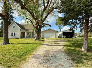 1039 Highway G76, Knoxville, IA 50138