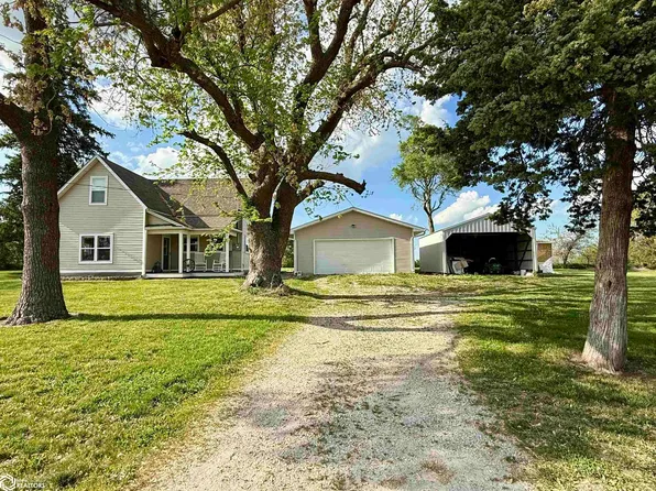 1039 Highway G76, Knoxville, IA 50138