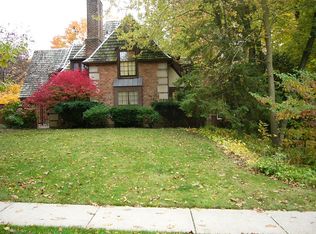 784 Shepardbush Rd, Birmingham, MI 48009