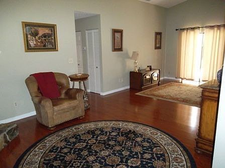 5th image of 3428 Shorncliffe Ln