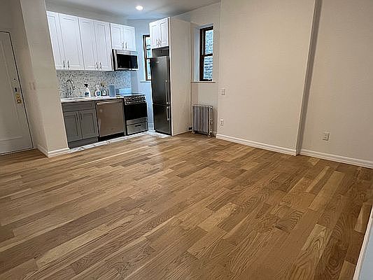 1st image of 226 W 16th St APT E3