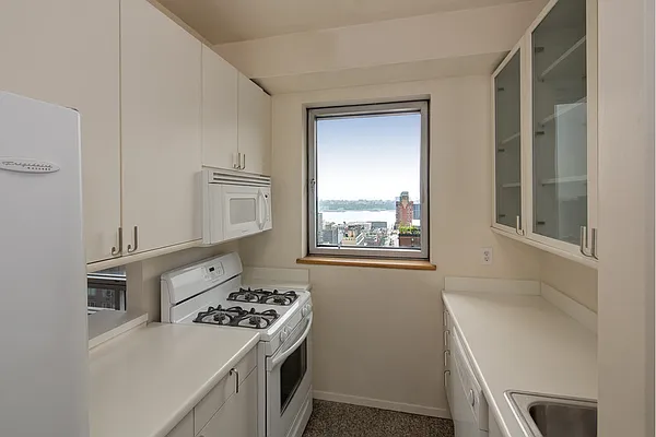 Rented by Stribling | media 3