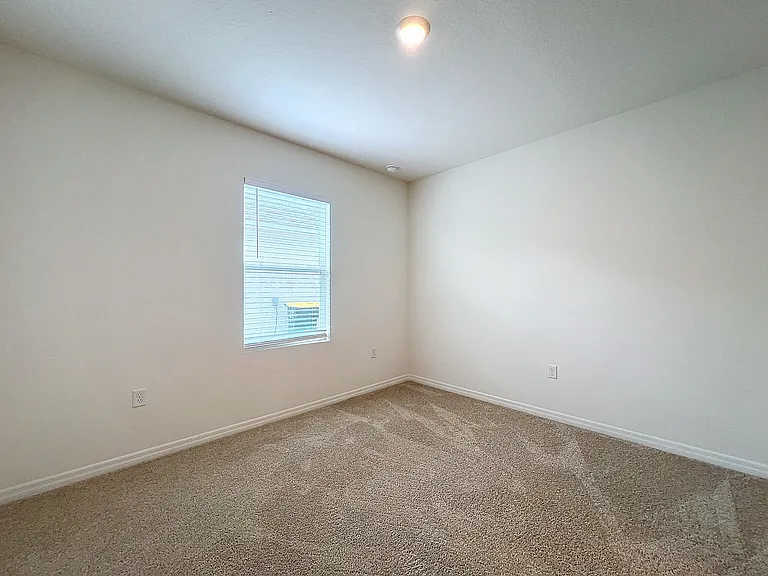 1043 Cascade Dr — Photo 24
