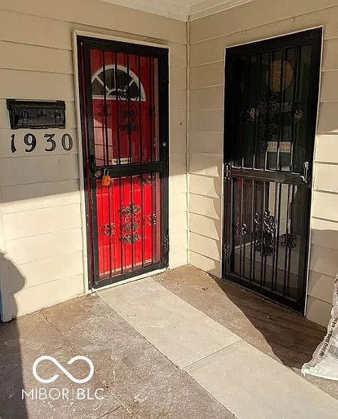 2nd image of 1930 Tallman Ave
