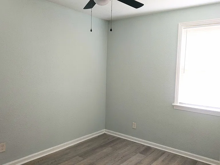 3336 Myra St — Photo 19