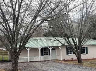 91 Mhoon Valley Cv, West Point, MS 39773