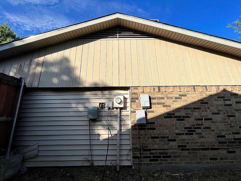 1st image of 1321 Frio Ln