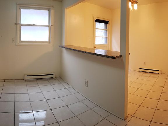 2nd image of 1325 Bell Blvd APT 1