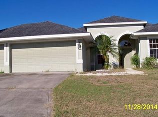 325 Lanceolate Dr, Winter Haven, FL 33880