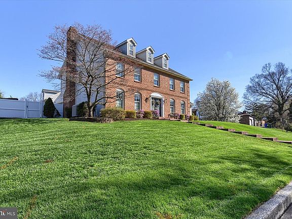 3rd image of 94 Haldeman Ave