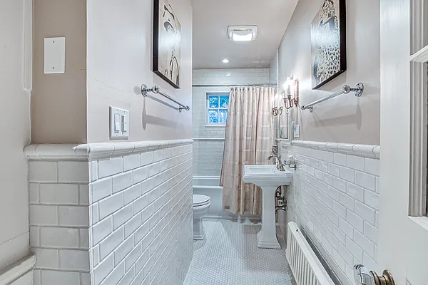 Sold by Century 21 American Homes | media 20