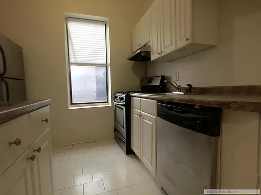 Rented by Sovereign Associates | media 14