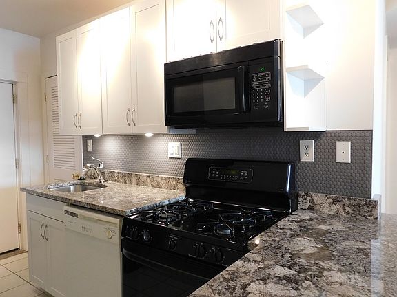 2nd image of 1732 W North Shore Ave #6711G