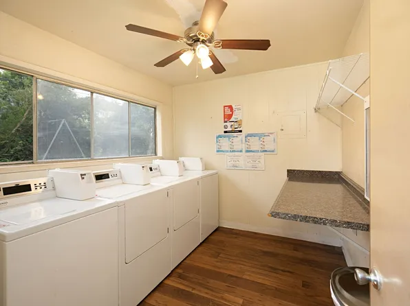 Villa Medera Apartment Homes, 2324 & 2332 Elden Ave #3, Costa Mesa, CA 92627