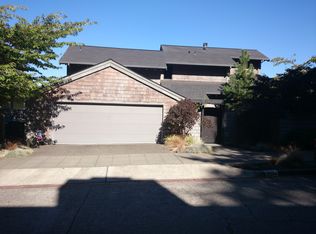 2344 Shoreland Dr S, Seattle, WA 98144
