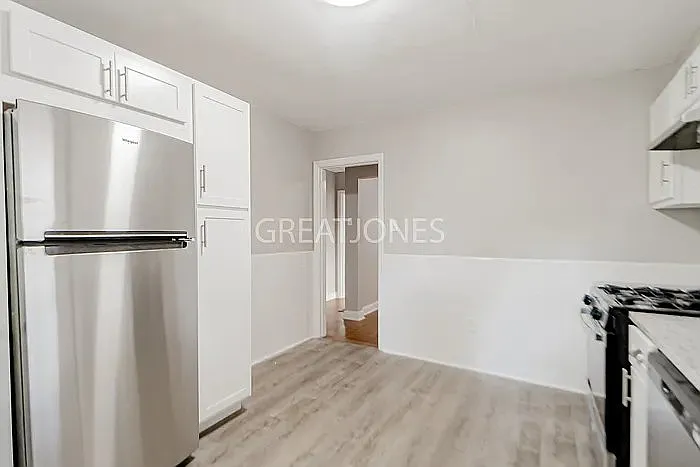 2 bed, 1.0 bath, 1058 sqft, $1,250 — Photo 3
