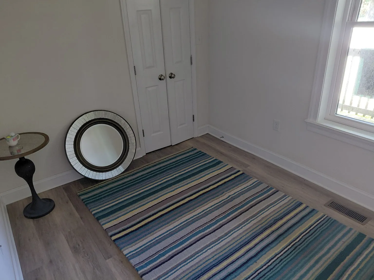 2 bed, 840 sqft, $800 — Photo 1
